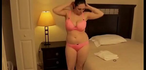  Odette Despairr showing her big boobs in babysitter massacre